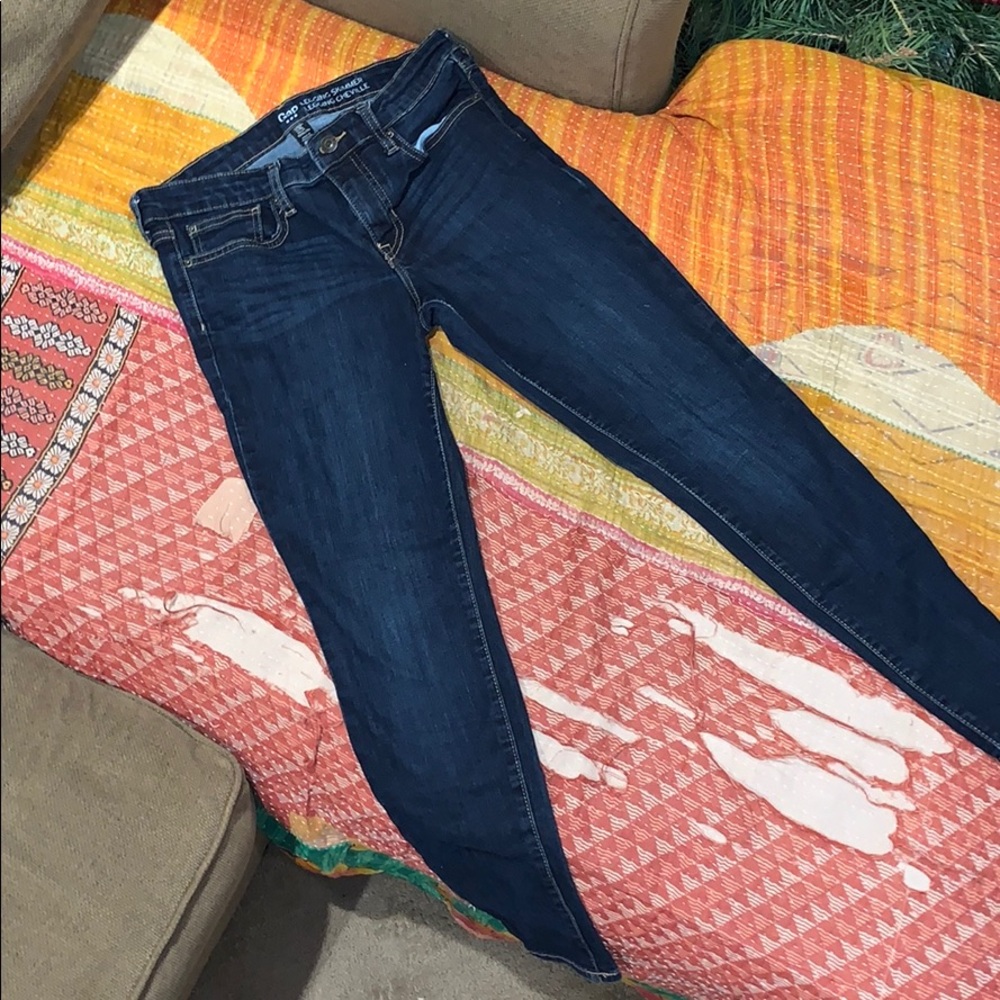dark blue gap jeans